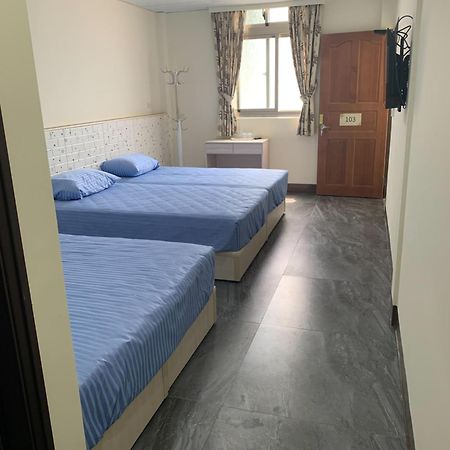 Home Run Homestay Dongyin Bagian luar foto