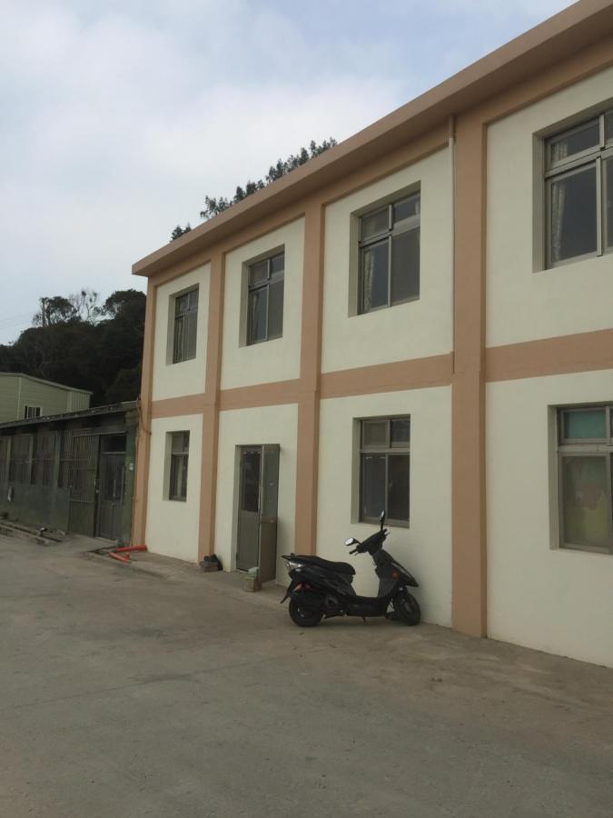 Home Run Homestay Dongyin Bagian luar foto
